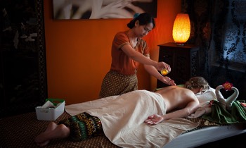 Aroma Oil Massage